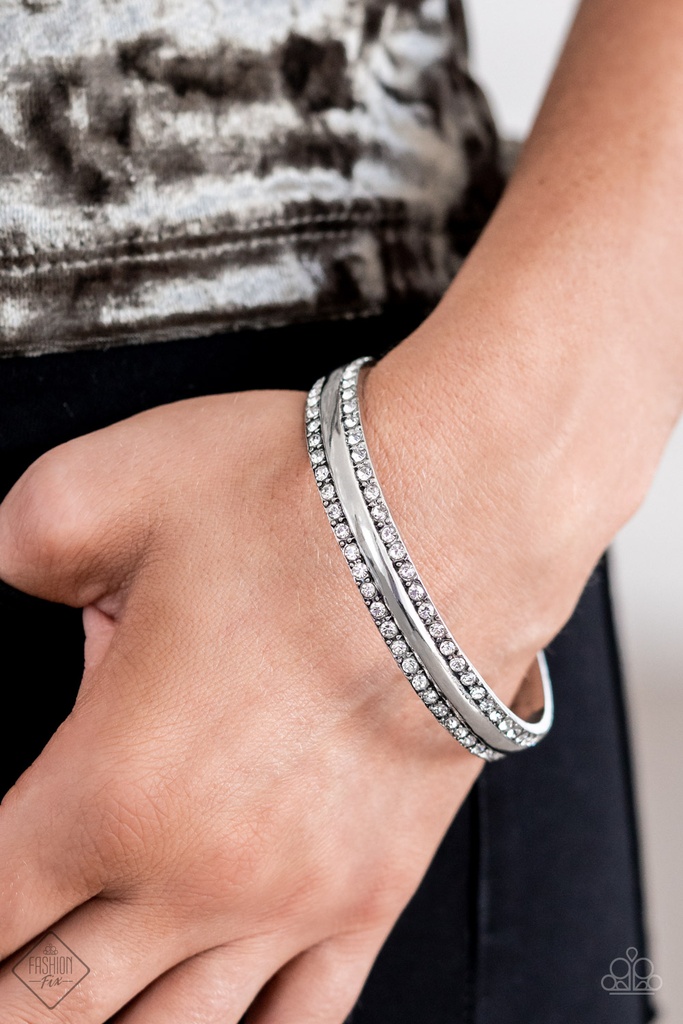 Thick Chain Layered Coins in Silver Jewelry Set - Fashion Fix - Industrial Roar Set
