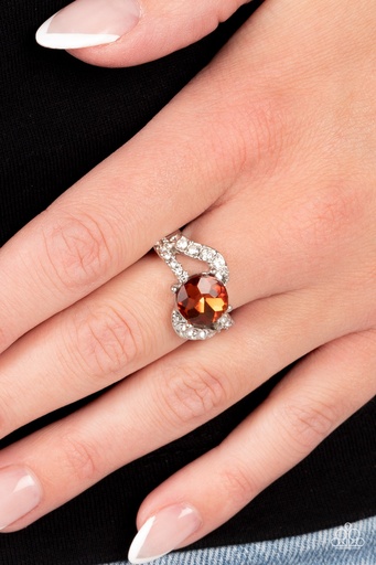 [130] Topaz Ring with Silver Stretch Ring Band - Blockbuster Boom